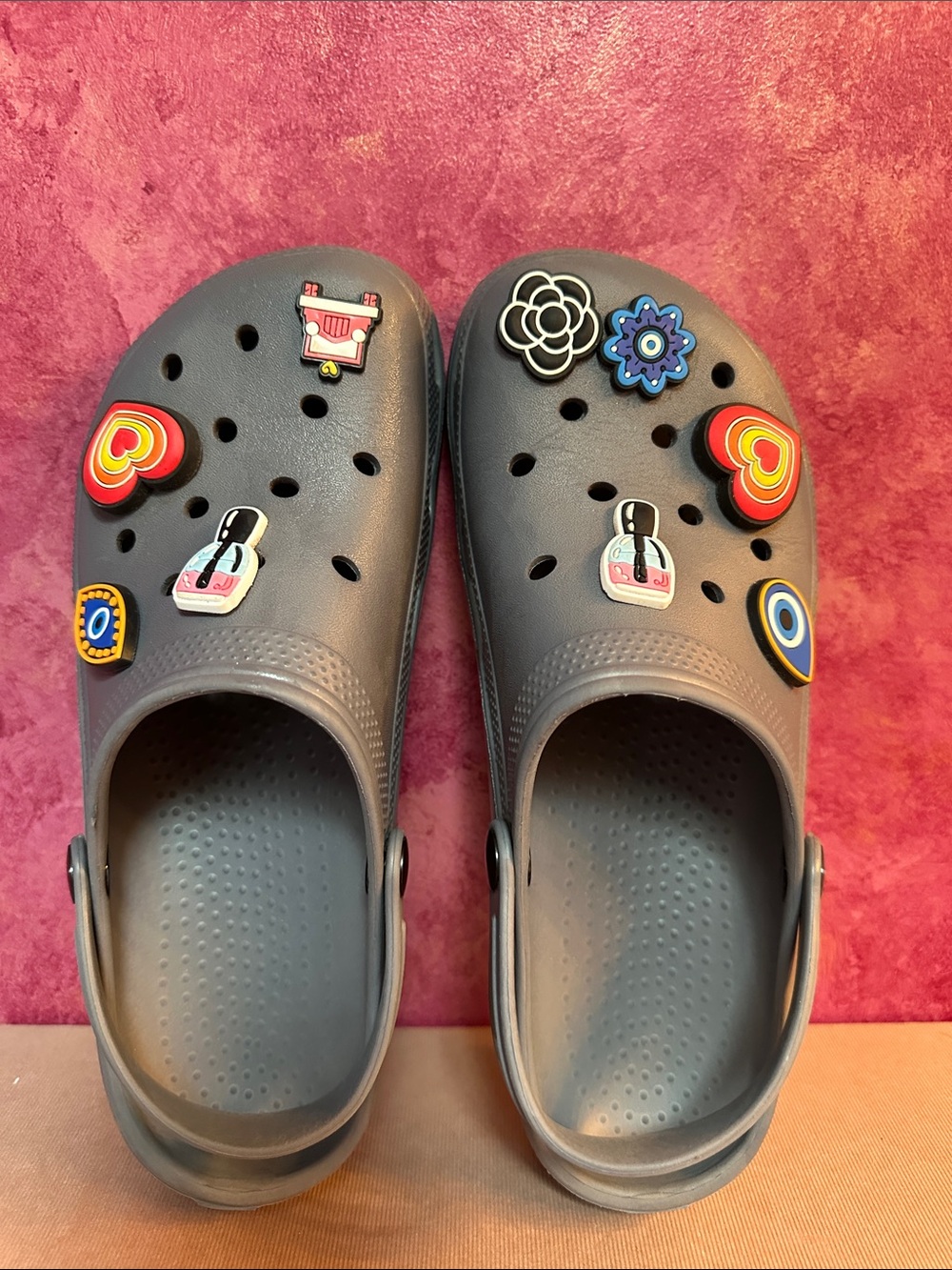 Kids Adults Unisex Gray Clog Shoes with Colorful Charm Pins 40-41